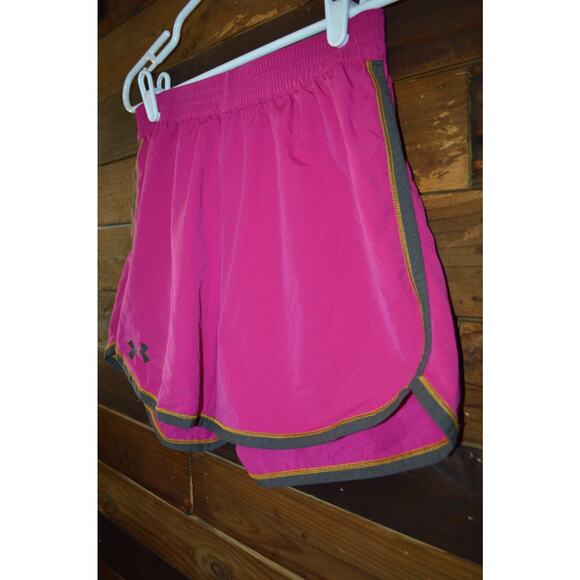 Under Armour Girls Shorts Small Hot Pink Loose Running Walking - Picture 3 of 5